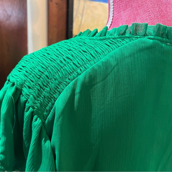 Green Women's Top - Picture 5 of 5